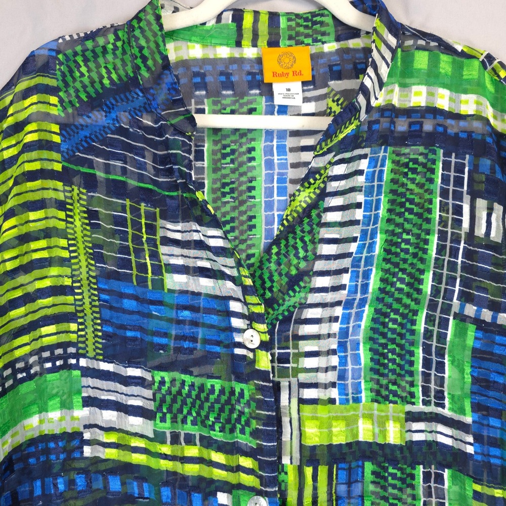 Ruby Rd Geometric Print Button Front Blouse Women… - image 8